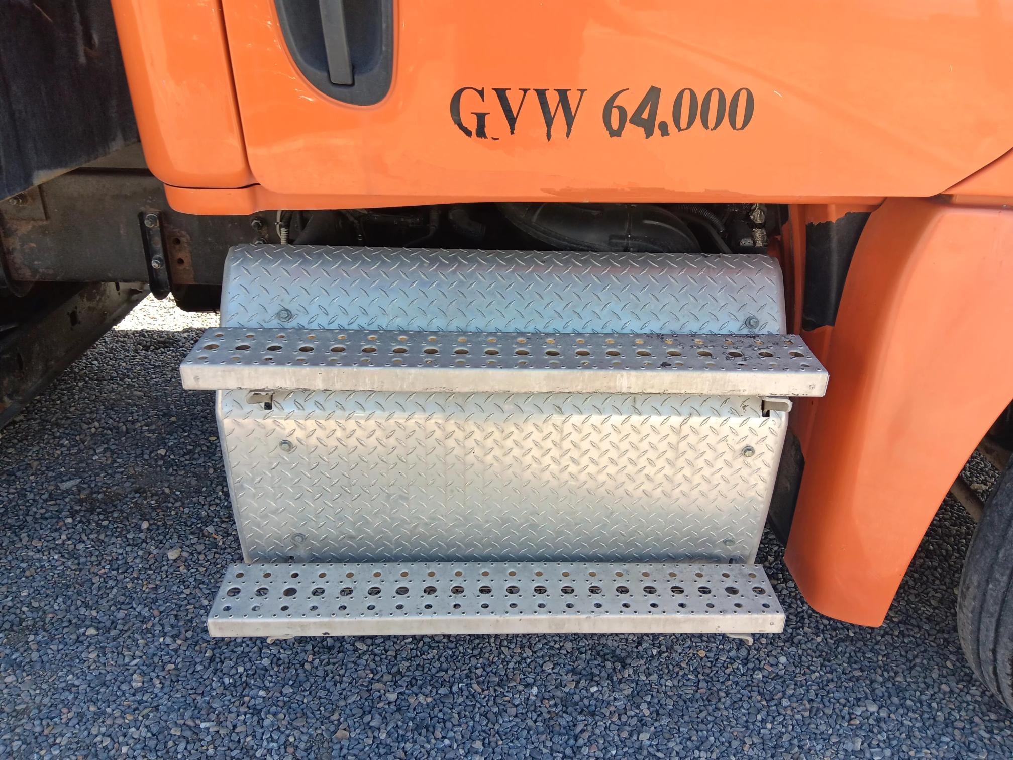 2014 FREIGHTLINER Cascadia - Image 9